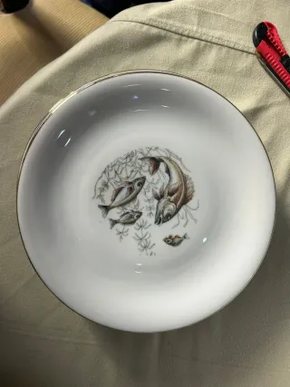 N.4 piatti pesce + piatto portata ovale Bavaria