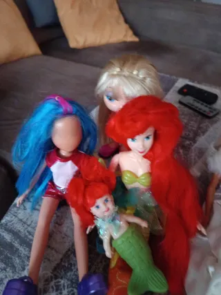 Bambole Bratz, Barbie e altre