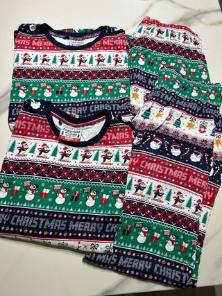 Pack 2 Pijamas Navideños Pingüinos