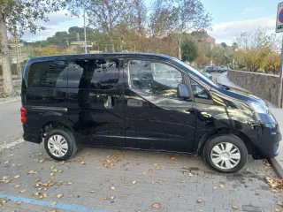 Nissan NV200 2012