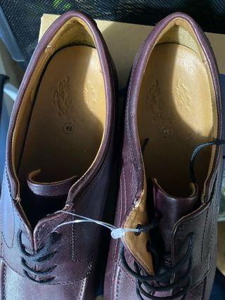 Zapatos Dustin color Burdeos/Berenjena Talla 45