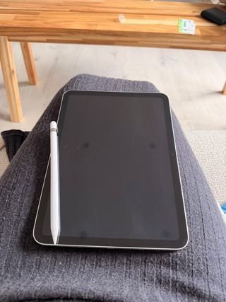 iPad 10.9 64GB + Pencil