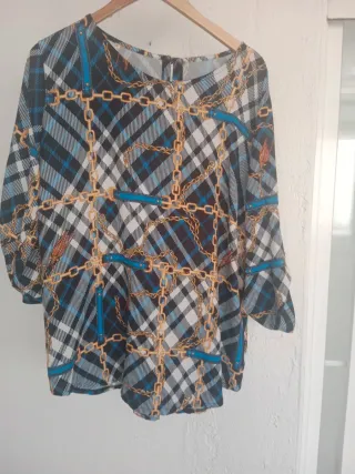 Blusa mujer con estampado de cadenas