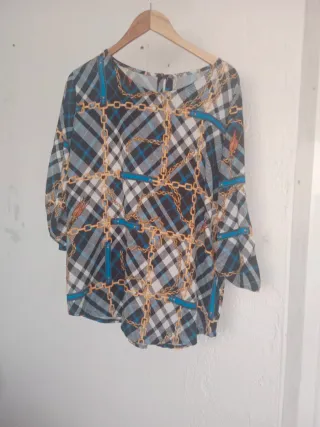 Blusa mujer con estampado de cadenas