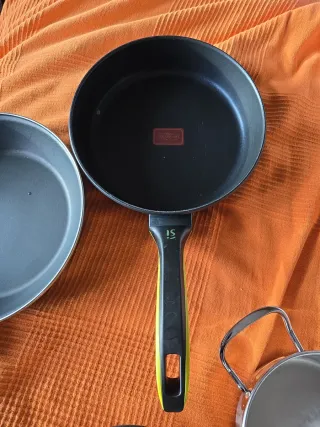 3 padelle e 2 pentole per induzione