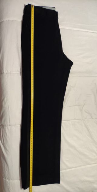 Traje de caballero en terciopelo negro