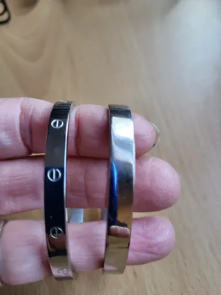 Pulseras plateadas estilo Cartier