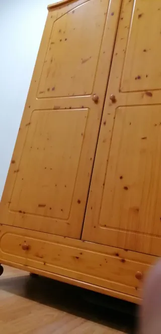 Armario de madera de pino 194cm Ancho 109 Fondo 52