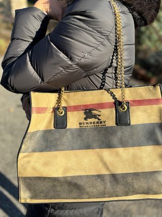 Borsa Burberry a righe con portamonete