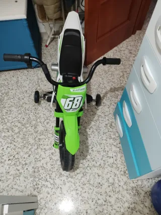 Moto Eléctrica Infantil Nueva con Cargador