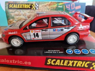Coche Scalextric Mitsubishi Lancer Evo 7 WRC