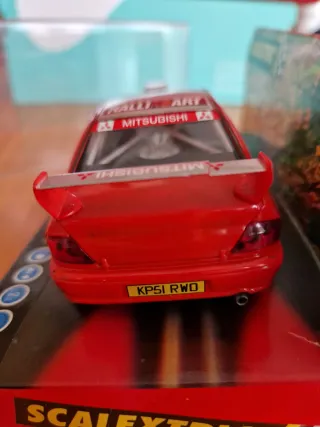 Coche Scalextric Mitsubishi Lancer Evo 7 WRC