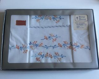 Parure Matrimoniale con Ricamo a Mano