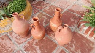 4 Cántaros de Barro