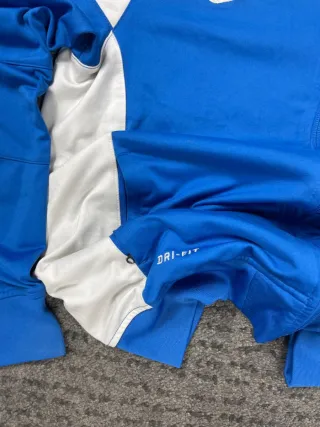 ¡¡OFERTA!! Talla S Chaqueta Nike Málaga