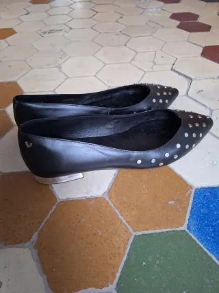 Bailarinas Martinelli negras con tachuelas