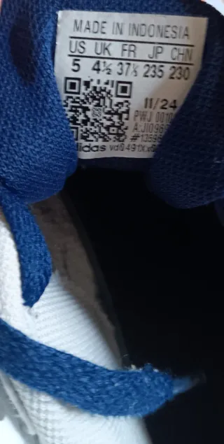 Botines Adidas Blancos y Azules