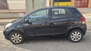 Toyota Yaris 2011