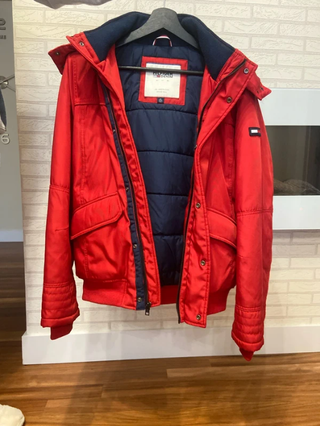 Chaqueta Tommy Hilfiger Roja y Azul