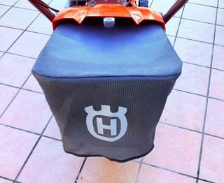 cortacesped Husqvarna LC 247 s