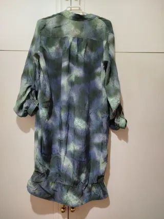 Vestido camisero verde y morado