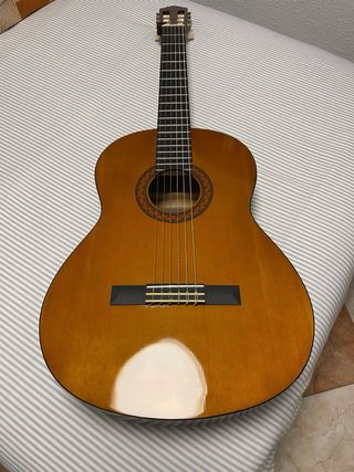 Guitarra Yamaha C40 Clásica