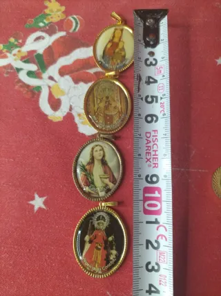 Lote 5 medallas religiosas