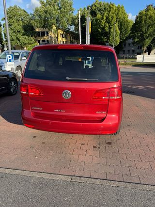 Volkswagen Touran 2012