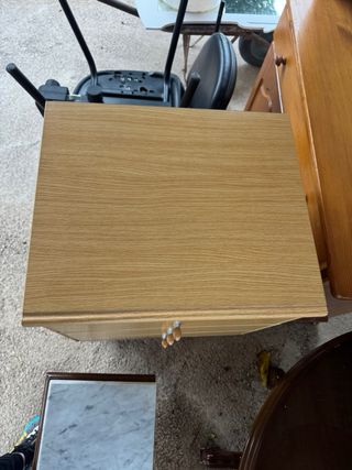 Cajonera mesita de madera