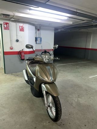 Piaggio Beverly 300 (2011) interesados 673164632