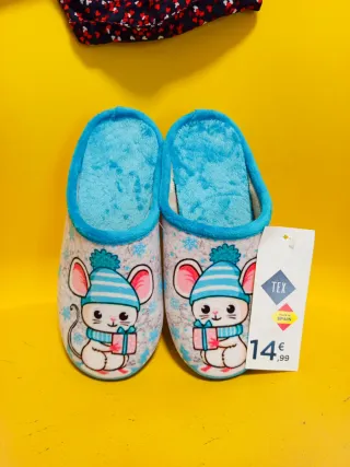 Ciabatte N°30 e 37 NUOVE. OFFERTA