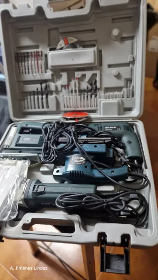 Juego de herramientas eléctricas