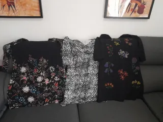 Vestidos negros con estampado floral