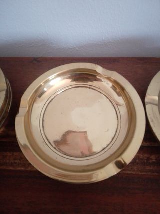 Cenicero antiguo bronce