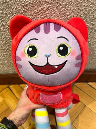 Peluche Mochila La Casa de Muñecas de Gabby. DJ.