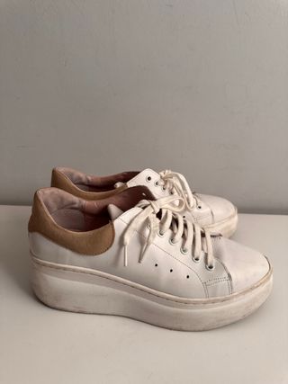 Bambas plataforma blancas y marrones