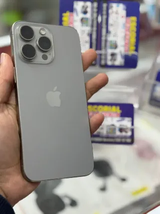 iPhone 15 Pro Max 256GB Plata