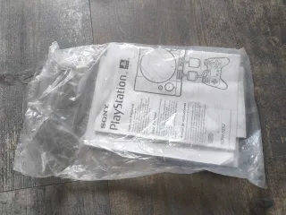 PlayStation 1 Sony con caja original y Tekken 3