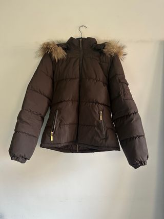 Giubbotto imbottito con cappuccio