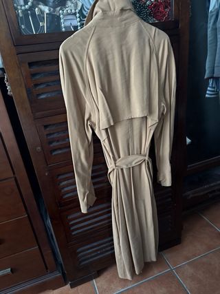 Gabardina Stradivarius Beige Talla L