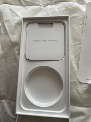 Caja iPhone 15 Pro Max - Muy buen estado