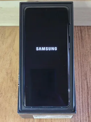 Samsung Galaxy S20+ 5G con scatola e custodia