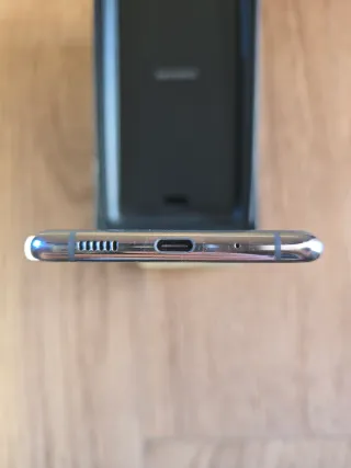 Samsung Galaxy S20+ 5G con scatola e custodia