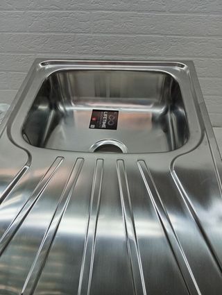 Lavando cucina in acciaio