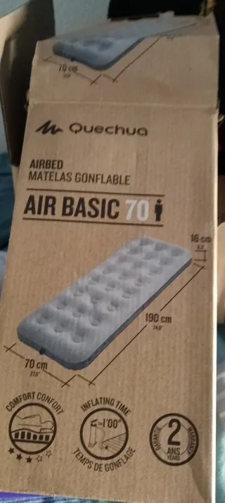 Materassino gonfiabile Quechua. Pompa ad aria