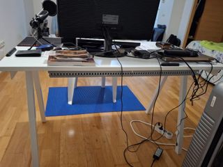 Escritorio blanco patas caballete