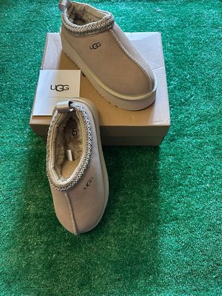 UGG Beige Zapatillas Mujer