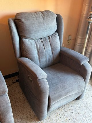 Butaca de tela gris