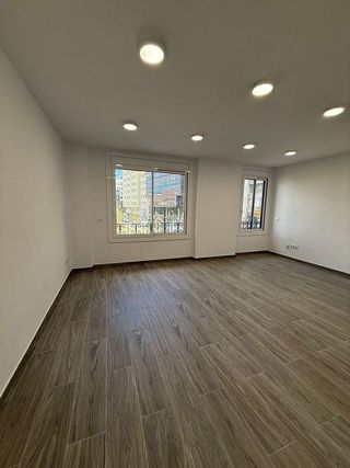 Oficina en alquiler en Eixample Nord – La Devesa en Girona