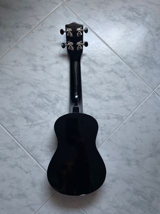 Ukelele negro Martin Smith